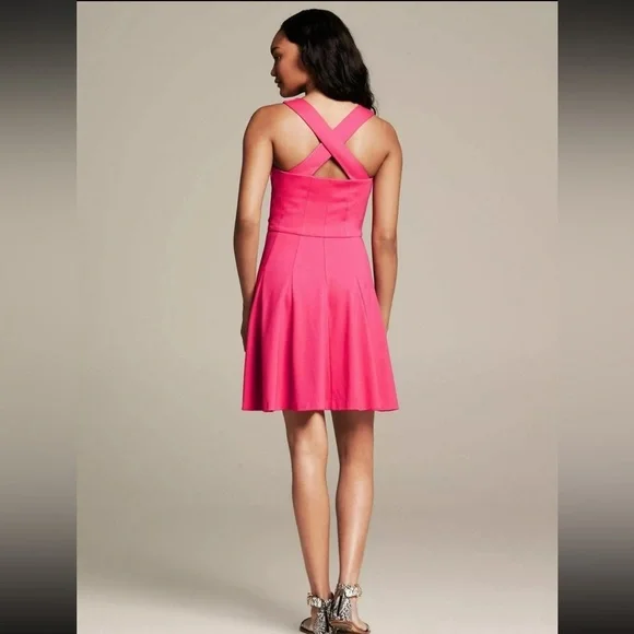 Banana Republic Cross Back Ponte Fit-and-Flare Black Dress size 4P $130 NWT - Picture 5 of 8
